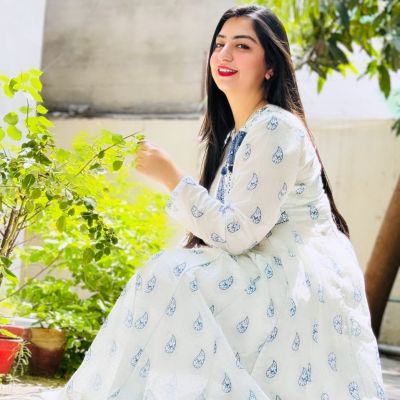 Ayesha Javed Profile Picture