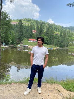 Khuzaifa Khan Profile Picture