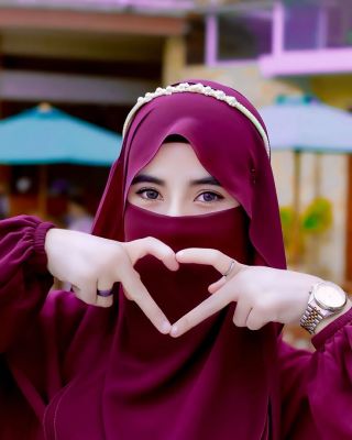 Mrs Zeeshan Profile Picture