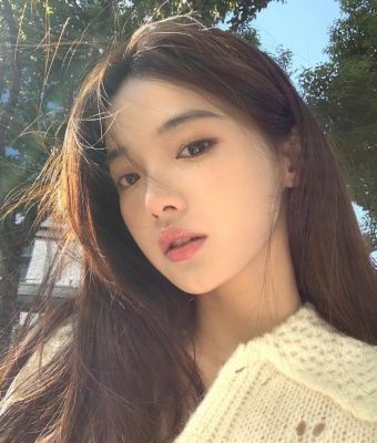 Ayeza Kabeer Profile Picture